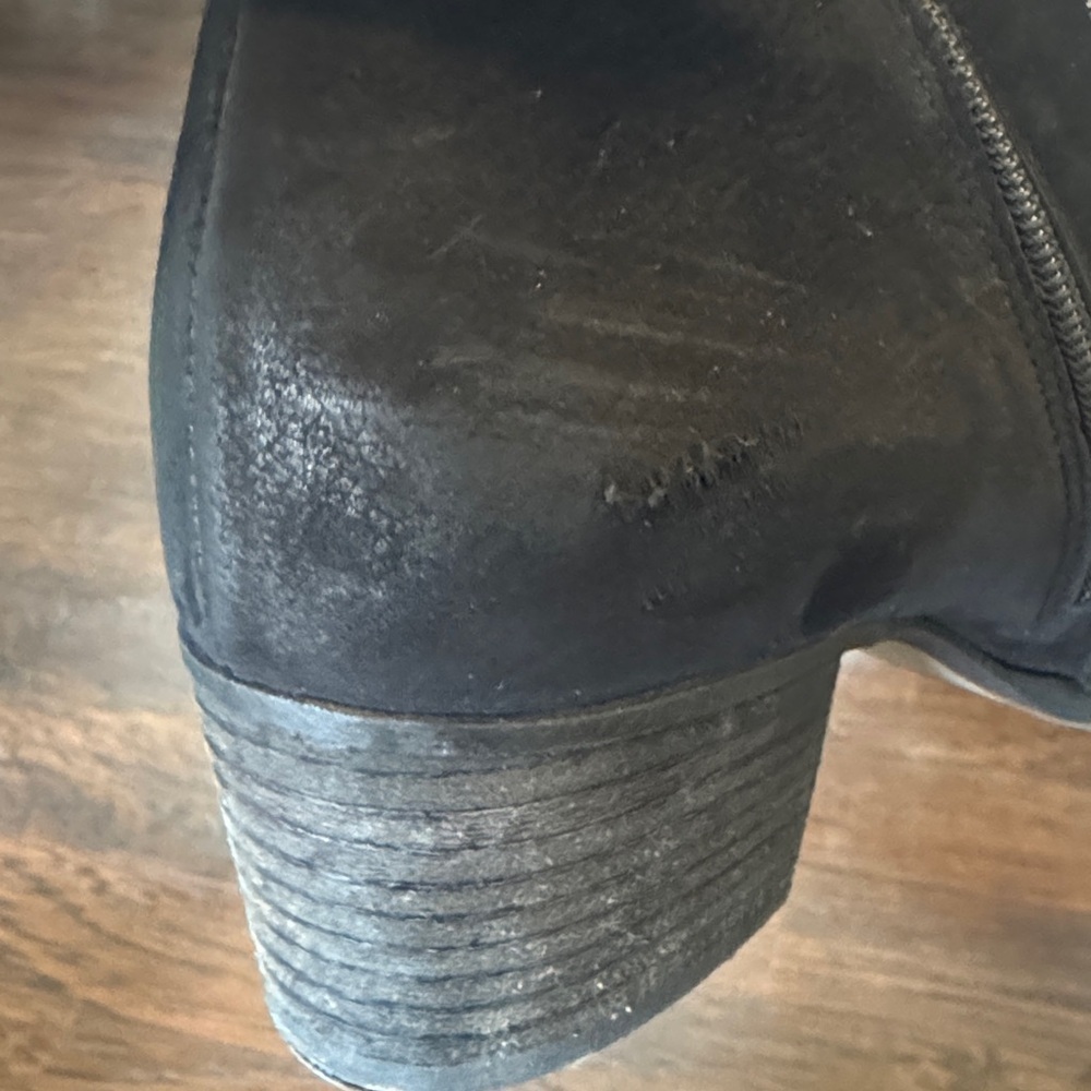 Paul Green Black Suede Ankle Boots w/ Zip Closure - Picture 11 of 13